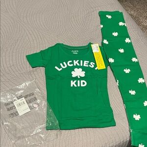 The Children's Place Green Clover Pajama Set- St. Pattys Day